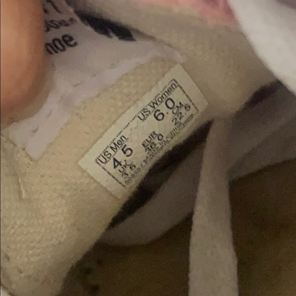 Vans - Picture 5 of 5